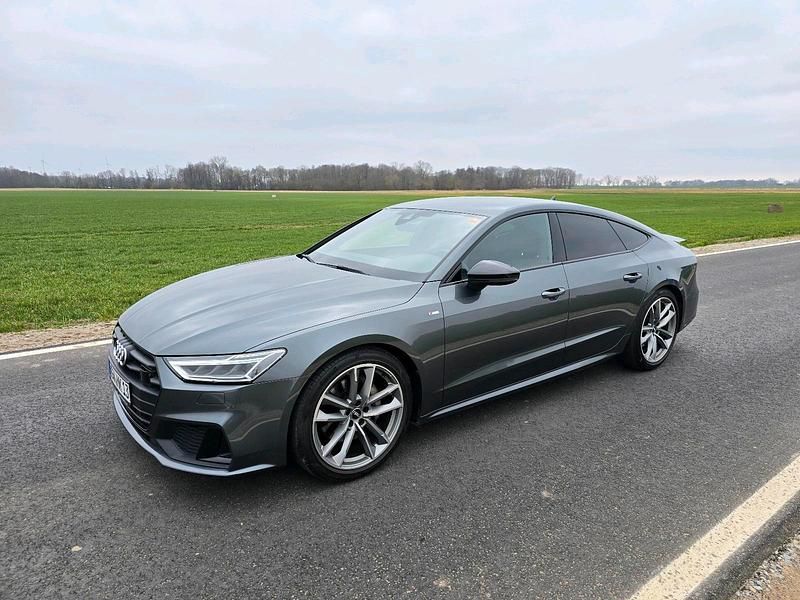 Grau Gebraucht 2019 Audi A7 S-Line Limousine | 37.500 € - Bild 1/4