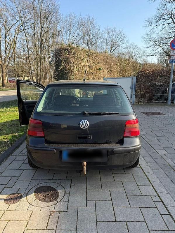 Gebraucht VW Golf IV Trendline 116 PS (85 kW) 2002 Schwarz Kleinwagen