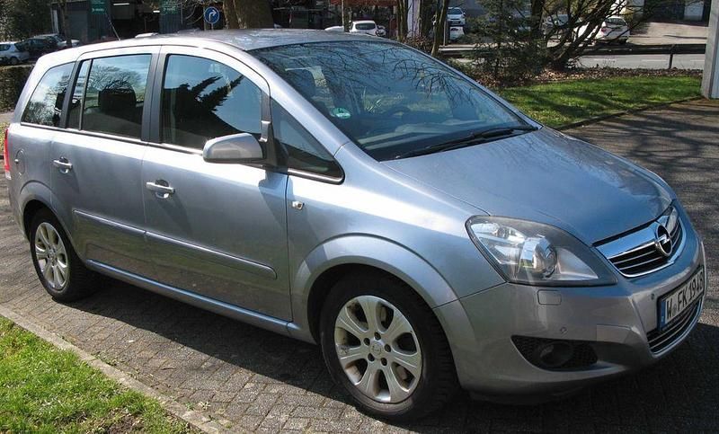 Gebraucht Opel Zafira 150 PS (110 kW) 2008 Silber Van / Kleinbus