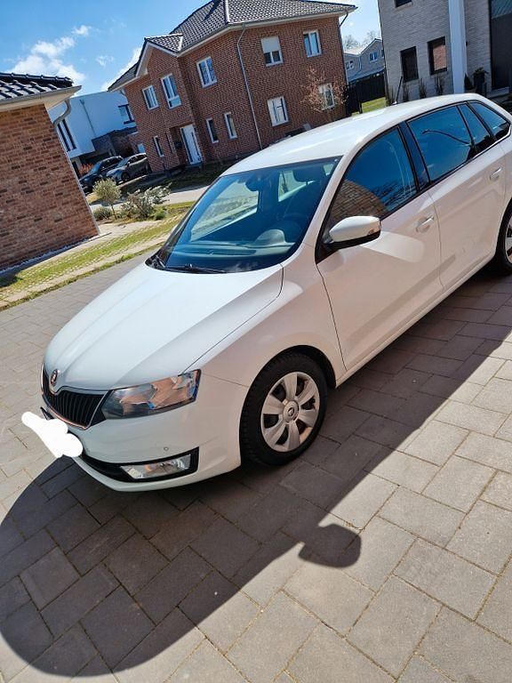 Usata Skoda Rapid Active 116 CV (85 kW) 2017 Bianco Utilitaria