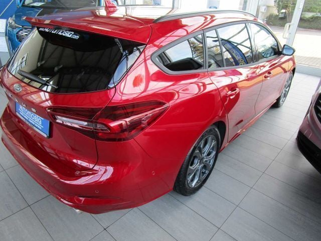 Neu Ford Focus ST-Line 125 PS (91 kW) 2025 Rot Kombi