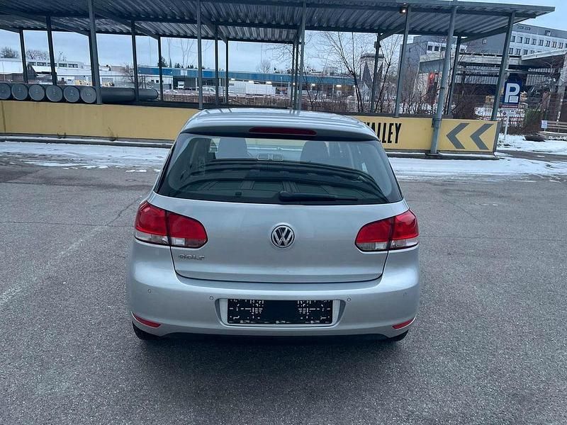 Gebraucht VW Golf VI Trendline 80 PS (58 kW) 2009 Silber Kleinwagen