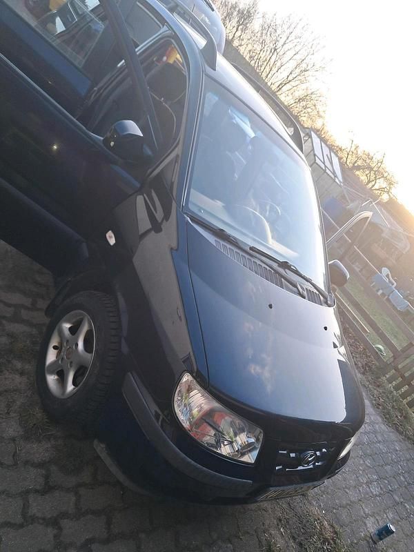 Gebraucht Hyundai Matrix 103 PS (75 kW) 2005 Schwarz Van / Kleinbus