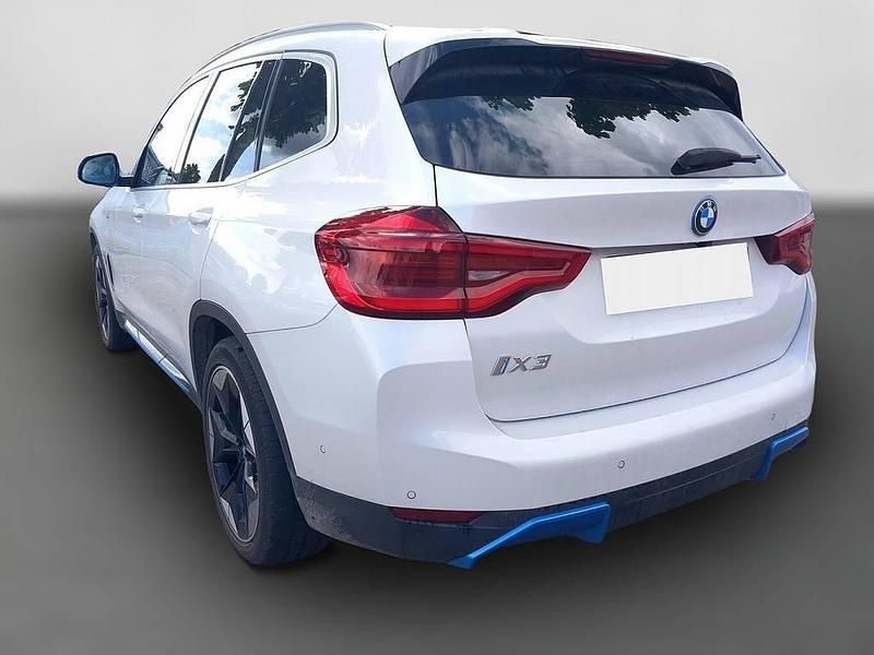 Gebraucht BMW iX3 Impressive 210 kW (286 PS) 2021 Weiß SUV