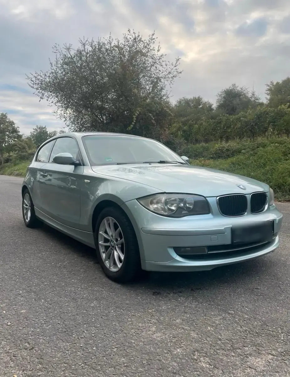 Używany BMW 118 Coupé 143 KM (105 kW) 2007 Srebrny Coupe