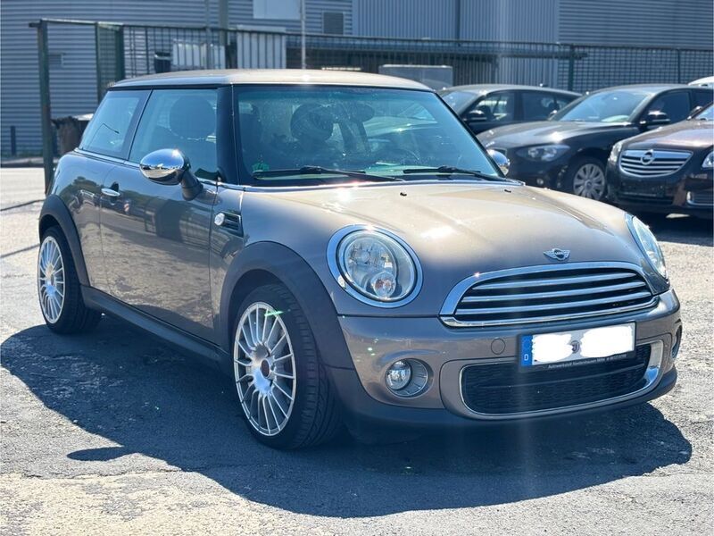 Silber Gebraucht 2011 Mini ONE Kleinwagen | 3.980 € (Fairer Preis) - Bild 1/4