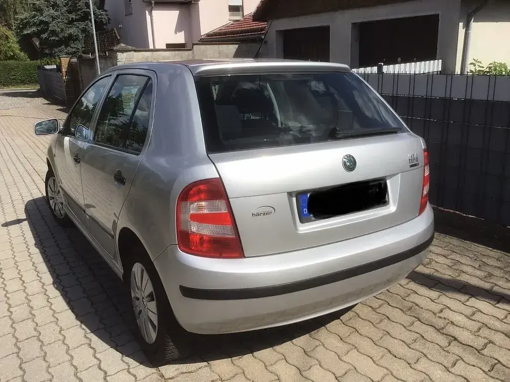 Gebraucht Skoda Fabia Ambiente 87 PS (63 kW) 2007 Silber Limousine