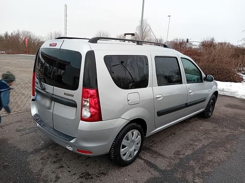 Gebraucht Dacia Logan MCV 75 PS (55 kW) 2011 Silber Kombi