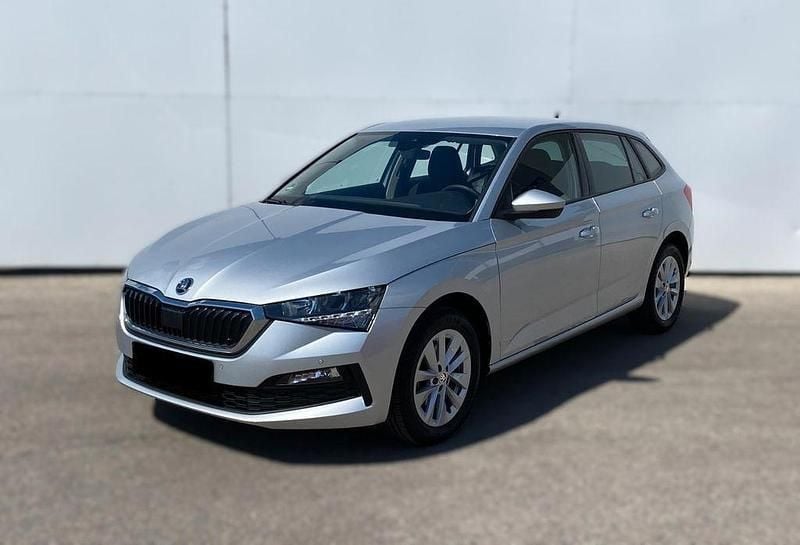 Silber Gebraucht 2024 Skoda Scala Style Kleinwagen | 20.300 € (Guter Preis) - Bild 1/4