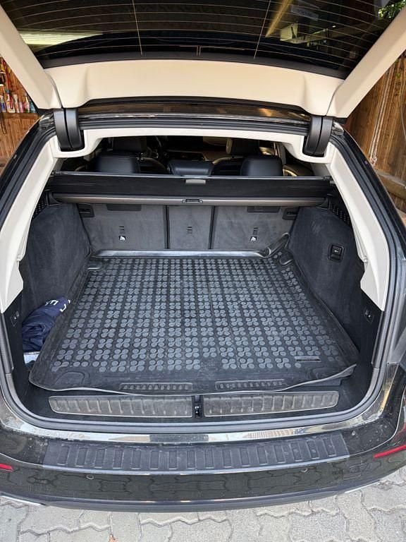 Gebraucht BMW 520 190 PS (139 kW) 2022 Schwarz Kombi