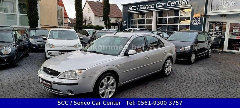 Kristallsilber Gebraucht 2001 Ford Mondeo Ghia Limousine | 1.950 € (Fairer Preis) - Bild 1/4