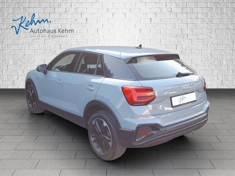 Gebraucht Audi Q2 S-Line 150 PS (110 kW) 2023 Grau SUV