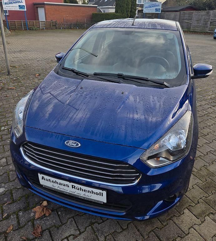 Blau Gebraucht 2018 Ford Ka Plus Cool & Sound Edition Kleinwagen | 8.800 € (Fairer Preis) - Bild 1/4