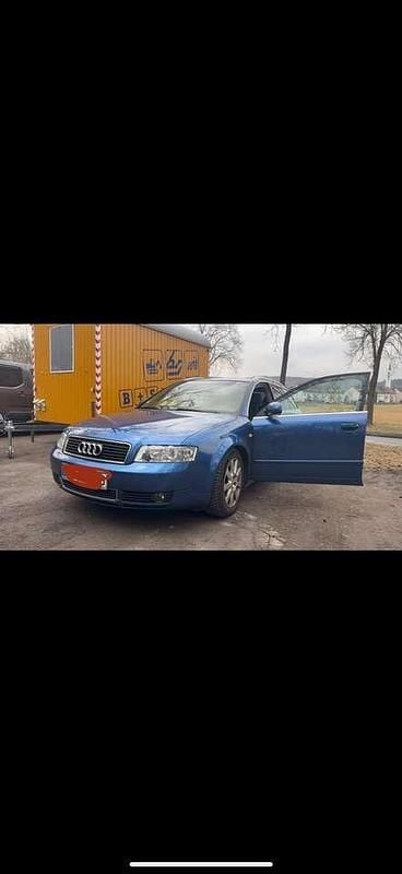 Gebraucht 2004 Audi A4 Kombi | 800 € (Superpreis) - Bild 1/4