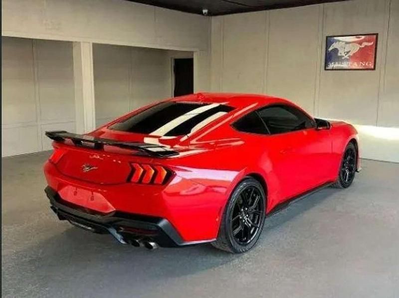 Gebraucht Ford Mustang Performance Edition 318 PS (233 kW) 2024 Rot Coupé