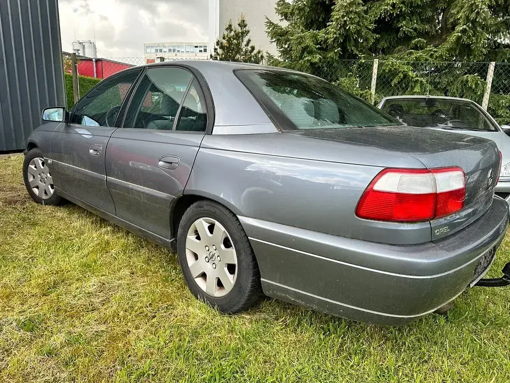 Gebraucht Opel Omega 144 PS (105 kW) 2001 Grau Limousine