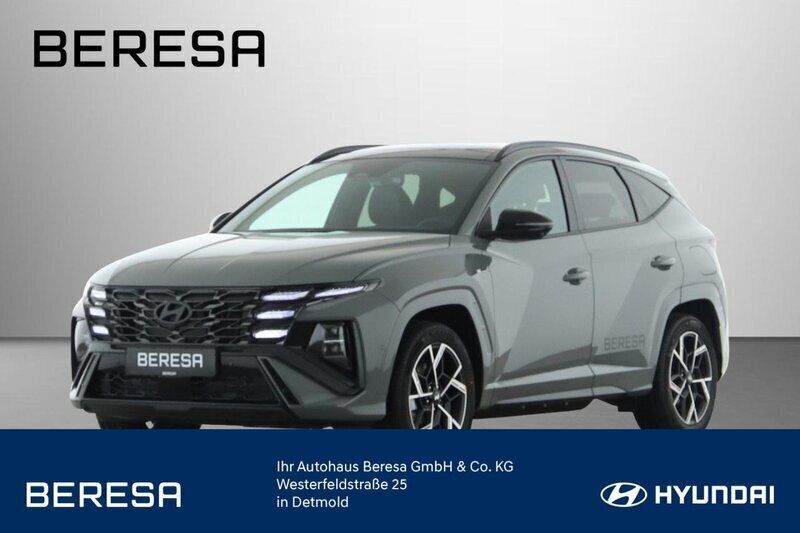 Shadow grey / sol Neu 2025 Hyundai Tucson N Line SUV | 46.490 € (Etwas zu teuer) - Bild 1/4