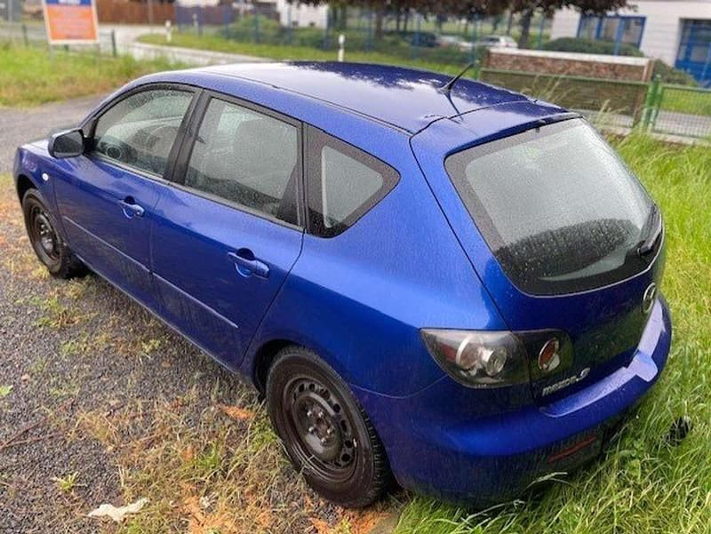 Second-hand Mazda 3 109 CP (80 kW) 2007 Albastru Hatchback