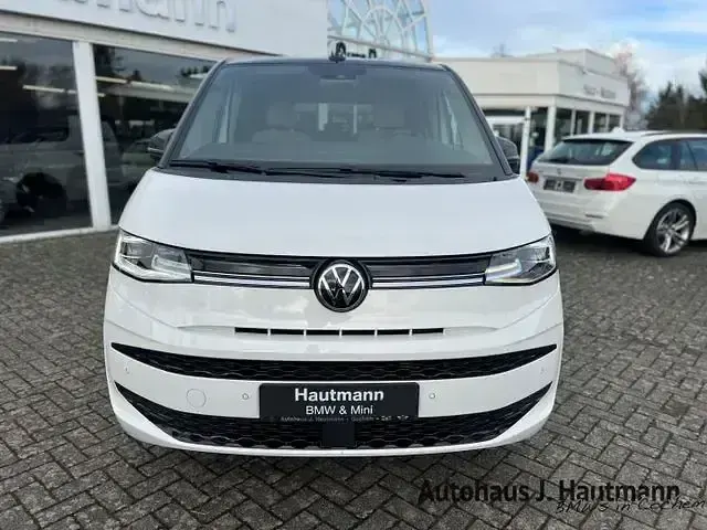 Gebraucht VW Multivan Edition 150 PS (110 kW) 2024 Weiß Van / Kleinbus