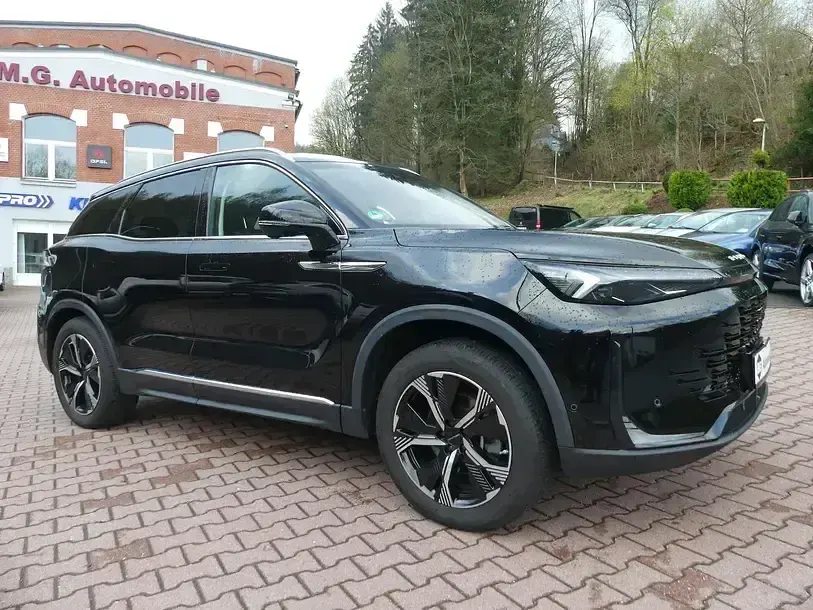 Gebraucht Baic X75 177 PS (130 kW) 2023 Schwarz SUV