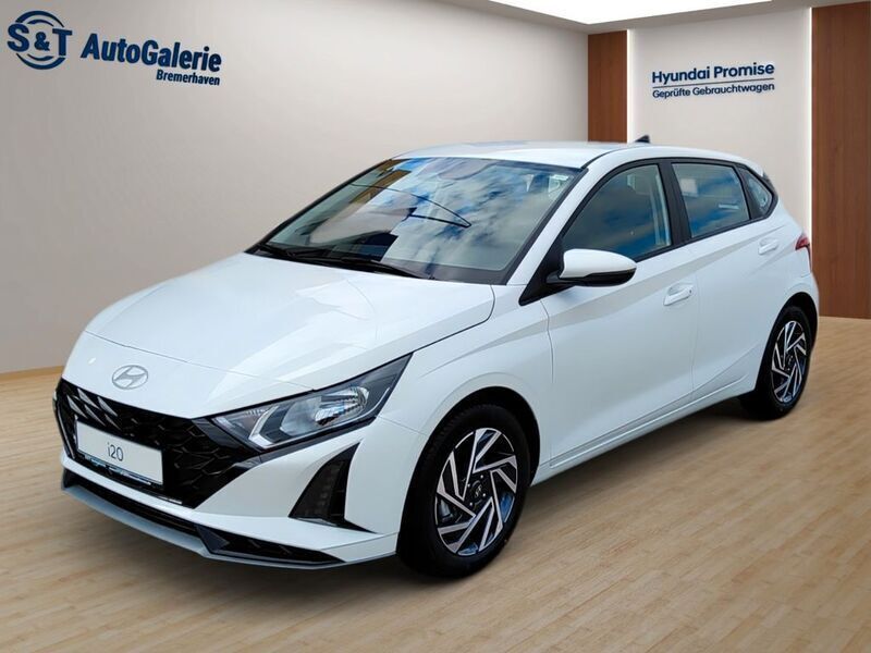 Weiß Neu 2025 Hyundai i20 Trend Limousine | 20.990 € (Fairer Preis) - Bild 1/4