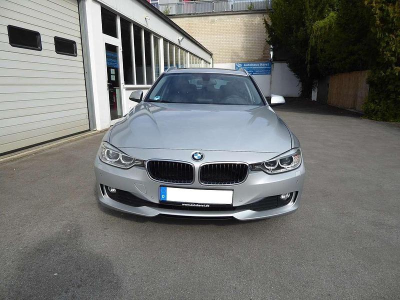 Second-hand BMW 320 184 CP (135 kW) 2013 Argintiu Break