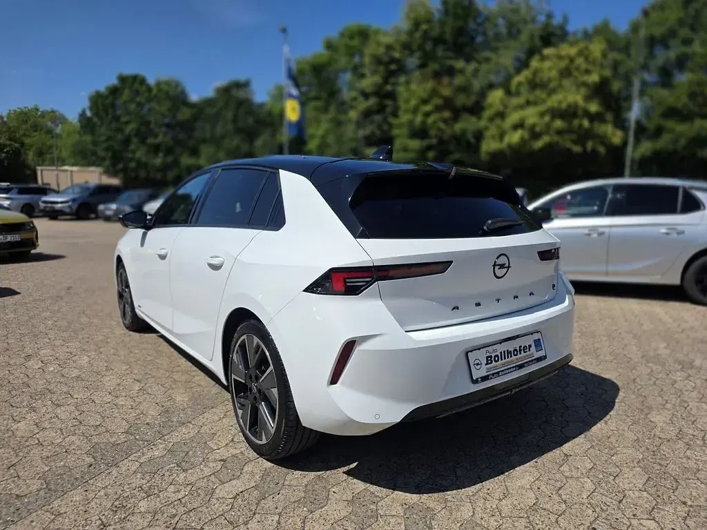 Gebraucht Opel Astra Ultimate 114 kW (156 PS) 2025 Weiß Kleinwagen