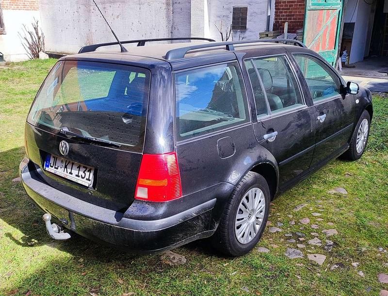 Gebraucht VW Golf IV Edition 105 PS (77 kW) 2003 Schwarz Kombi