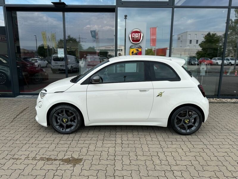 Gebraucht Abarth 500e 113 kW (154 PS) 2024 Weiß Kleinwagen