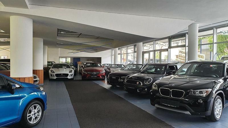 Schwarz Gebraucht 2004 VW Golf V Comfortline Limousine | 2.990 € (Superpreis) - Bild 1/1