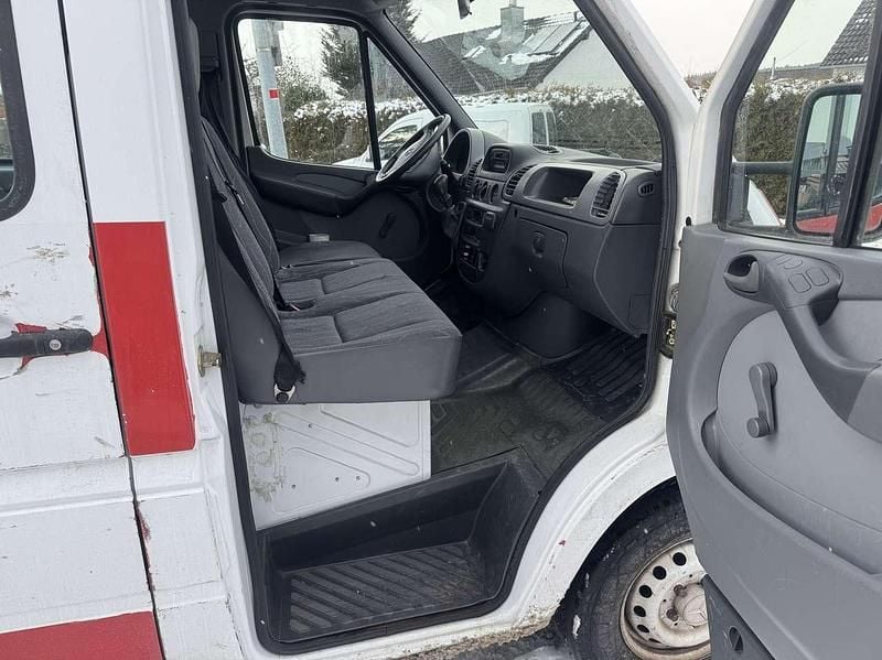 Second-hand Mercedes Sprinter 109 CP (80 kW) 2002 Van