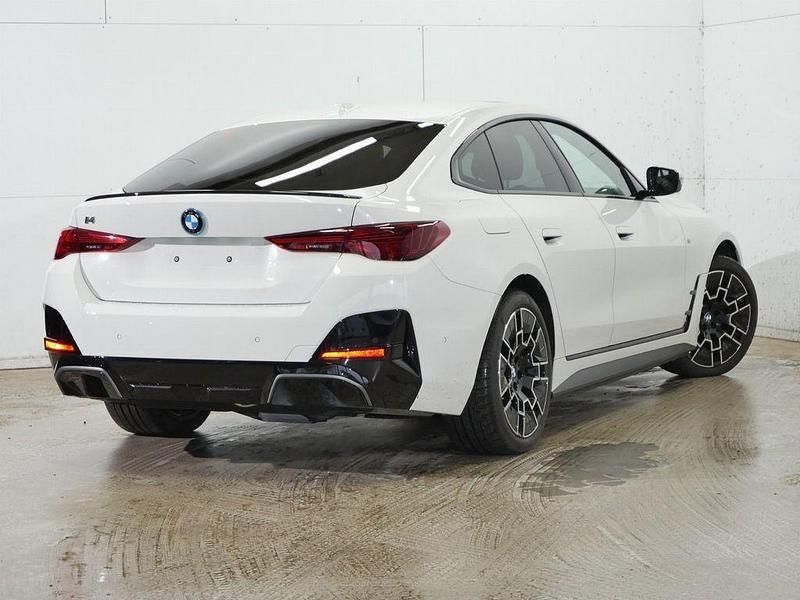 Gebraucht BMW i4 M Sport 250 kW (340 PS) 2025 Alpinweiss Limousine