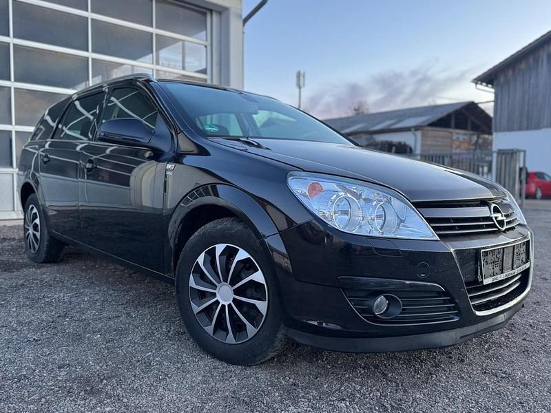 Gebraucht Opel Astra 90 PS (66 kW) 2010 Schwarz Kombi