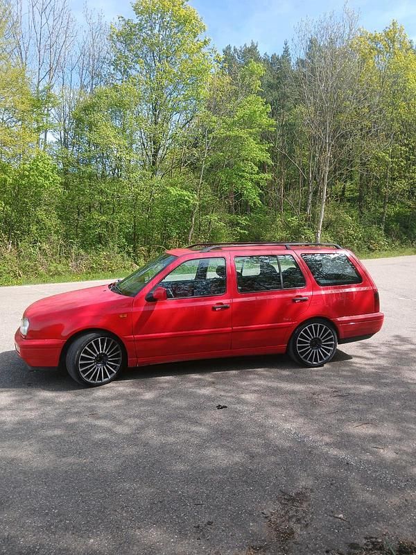 Gebraucht VW Golf III 90 PS (66 kW) 1998 Rot Kombi