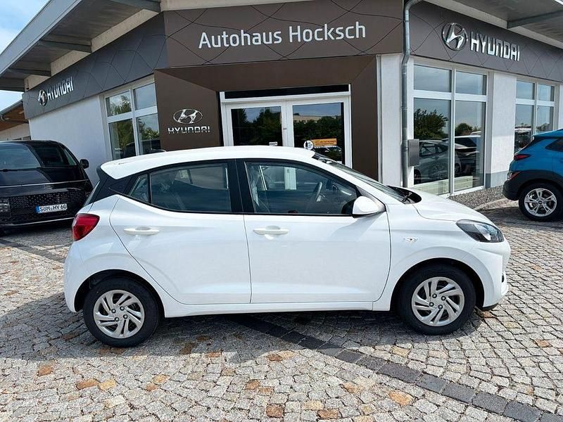 Neu Hyundai i10 Select 63 PS (46 kW) 2025 Weiß Kleinwagen