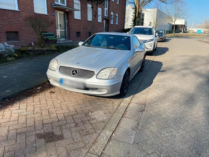 Silber Gebraucht 2001 Mercedes SLK200 Cabrio | 1.250 € (Superpreis) - Bild 1/4