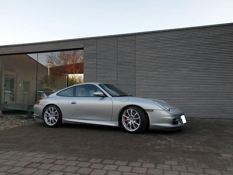 Grau Gebraucht 2003 Porsche 996 | 84.996 € (Guter Preis) - Bild 1/4