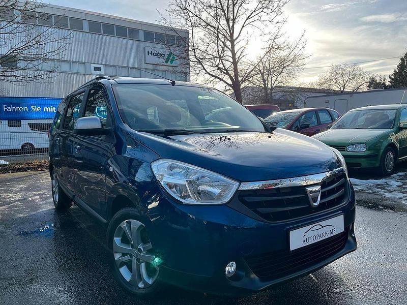 Gebraucht Dacia Lodgy Celebration 116 PS (85 kW) 2015 Blau Van / Kleinbus