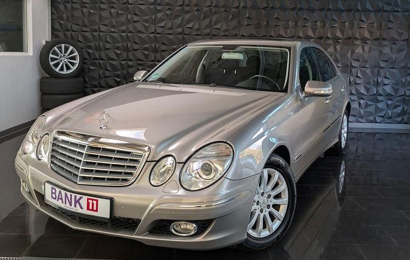 Gebraucht Mercedes E230 204 PS (150 kW) 2007 Silber Limousine