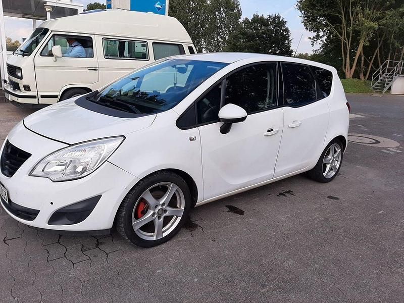 Gebraucht Opel Meriva Edition 95 PS (69 kW) 2011 Schwarz Van / Kleinbus