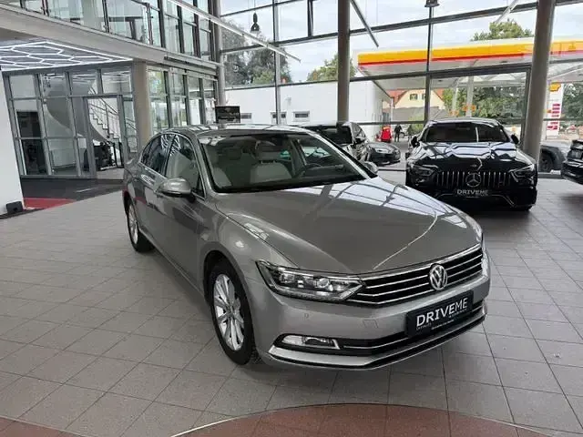 Gebraucht VW Passat Highline 190 PS (139 kW) 2015 Silber Limousine