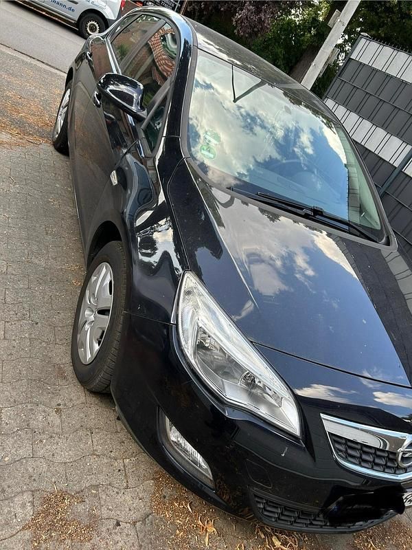 Gebraucht Opel Astra 87 PS (63 kW) 2010 Schwarz Limousine