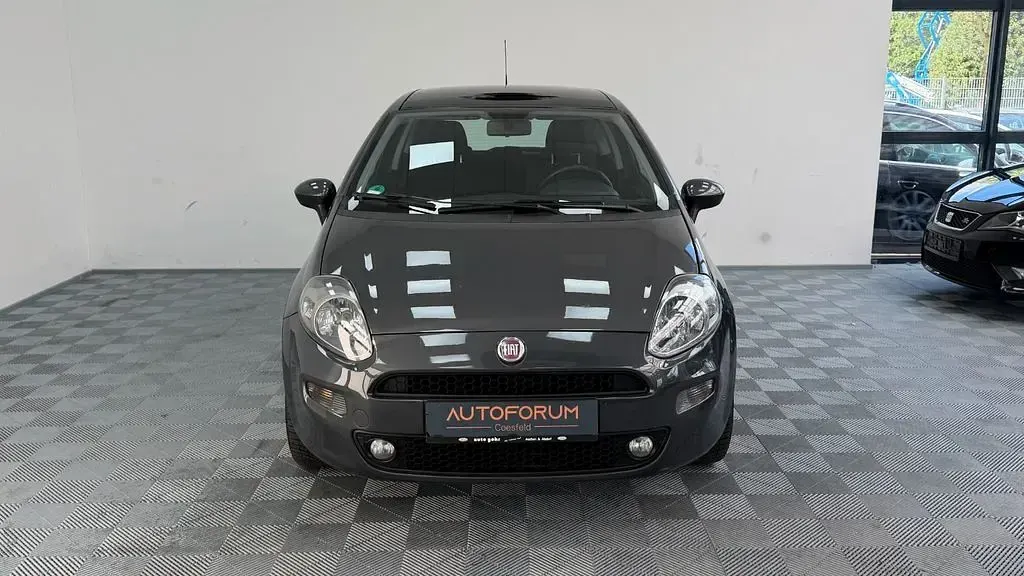 Gebraucht Fiat Punto Sport 77 PS (56 kW) 2012 Grau Kleinwagen