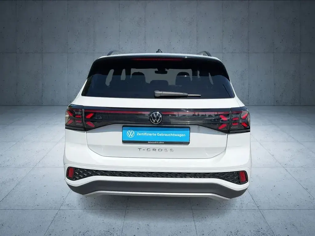 Gebraucht VW T-Cross R-line 150 PS (110 kW) 2025 Pure white SUV