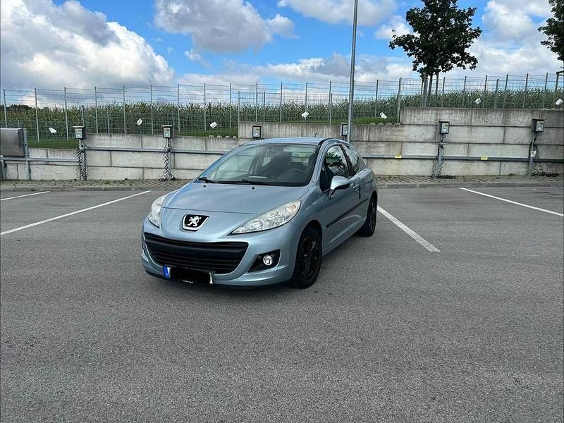 Blau Gebraucht 2009 Peugeot 207 Tendance Kleinwagen | 2.390 € (Guter Preis) - Bild 1/4