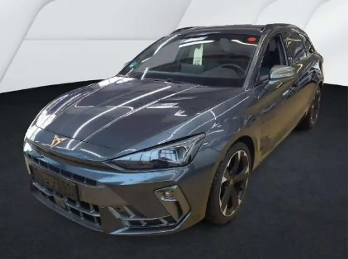 Second-hand Cupra Leon 150 CP (110 kW) 2025 Gri Break