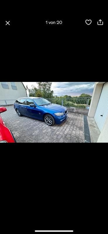 Blau Gebraucht 2010 BMW 330 Kombi | 9.800 € (Fairer Preis) - Bild 1/4