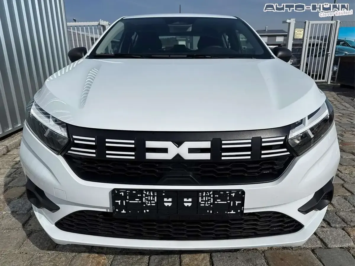 Neu Dacia Sandero Essentiel 91 PS (66 kW) 2026 Weiß Kleinwagen