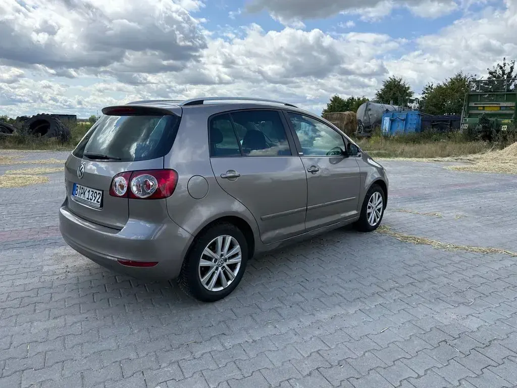 Gebraucht VW Golf Plus Style 80 PS (58 kW) 2011 Braun Van / Kleinbus