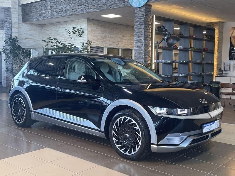 Phantom black / mic Gebraucht 2021 Hyundai Ioniq 6 Limousine | 28.970 € (Superpreis) - Bild 1/4